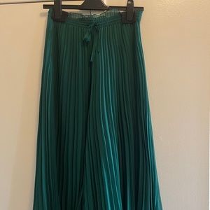 Pantaloon Skirt, super trendy and comfy.